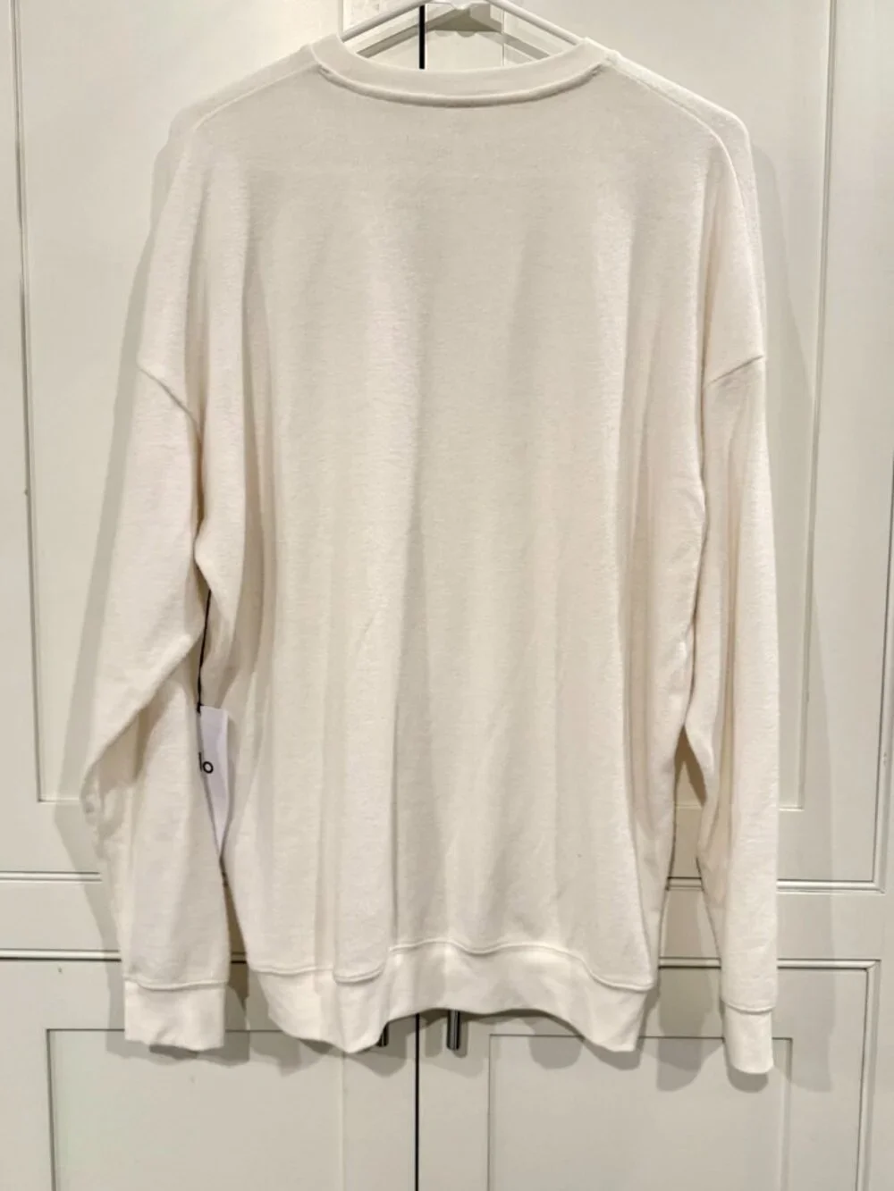 Alo Yoga Soho Pullover Ivory MEDIUM NWT - Picture 3 of 4